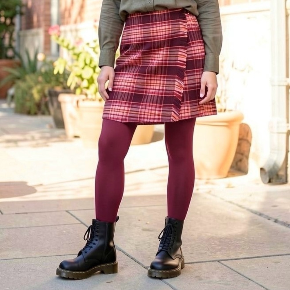 - St. John’s Bay 16P Plaid Fringe Skirt! NEW!